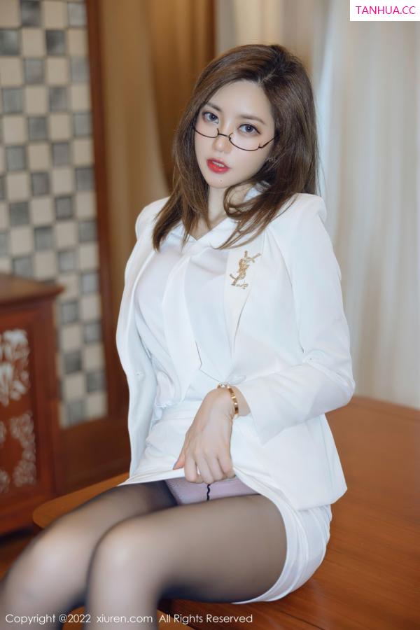 綺裡嘉 绮里嘉 [XiuRen]高清写真图 2022.01.30 No.4544 绮里嘉ula第46张图片